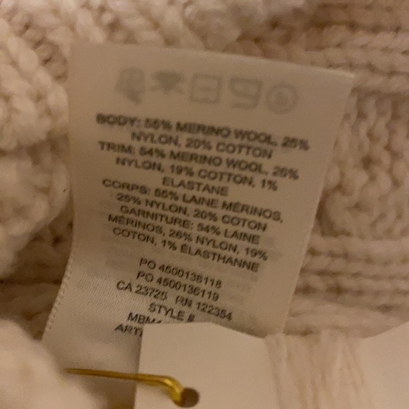 Wilfred Alps sweater vest that sold out in stores. Only tried on - Picture 4 of 5